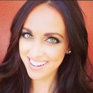 Meet your Posher, Ivana